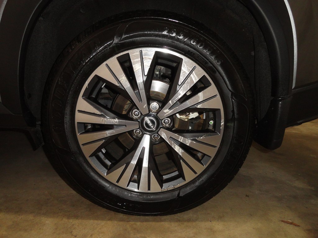 Photo 37 of this NISSAN ROGUE