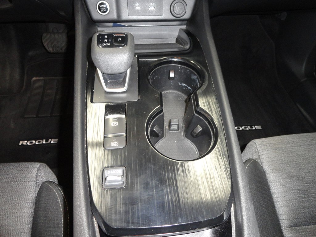 Photo 14 of this NISSAN ROGUE
