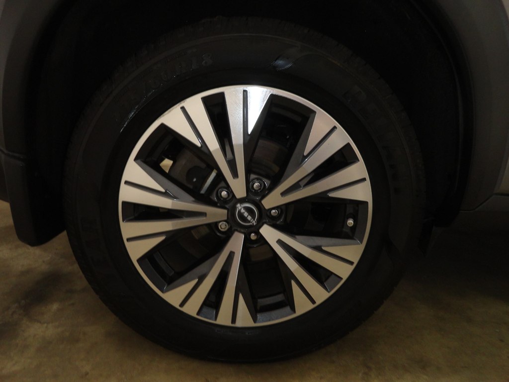 Photo 36 of this NISSAN ROGUE