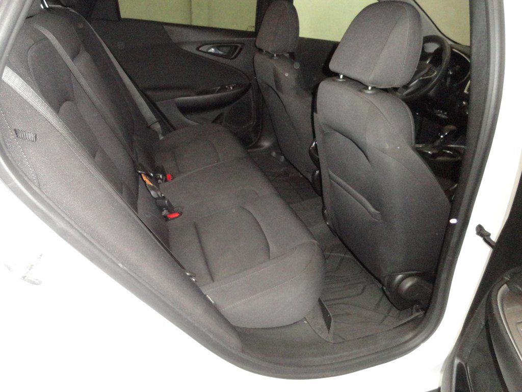 Photo 11 of this CHEVROLET MALIBU