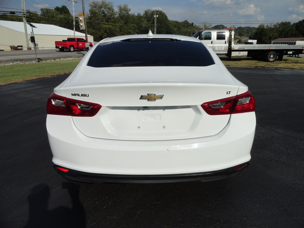 Photo 7 of this CHEVROLET MALIBU