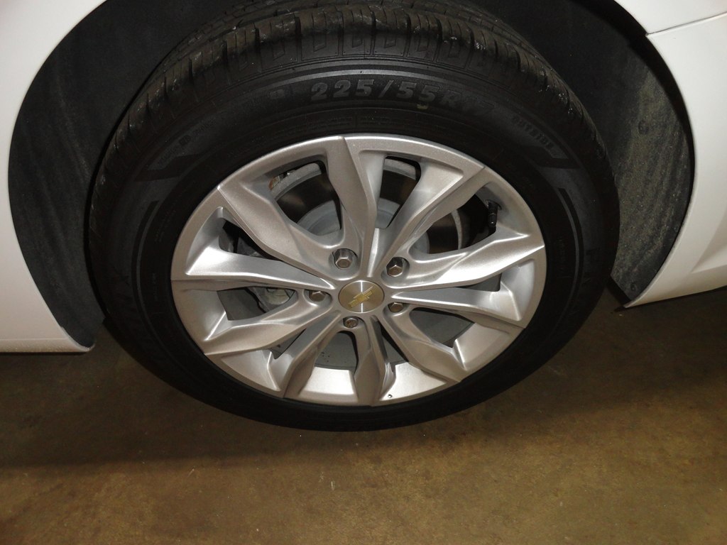 Photo 26 of this CHEVROLET MALIBU