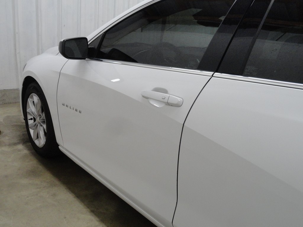 Photo 17 of this CHEVROLET MALIBU