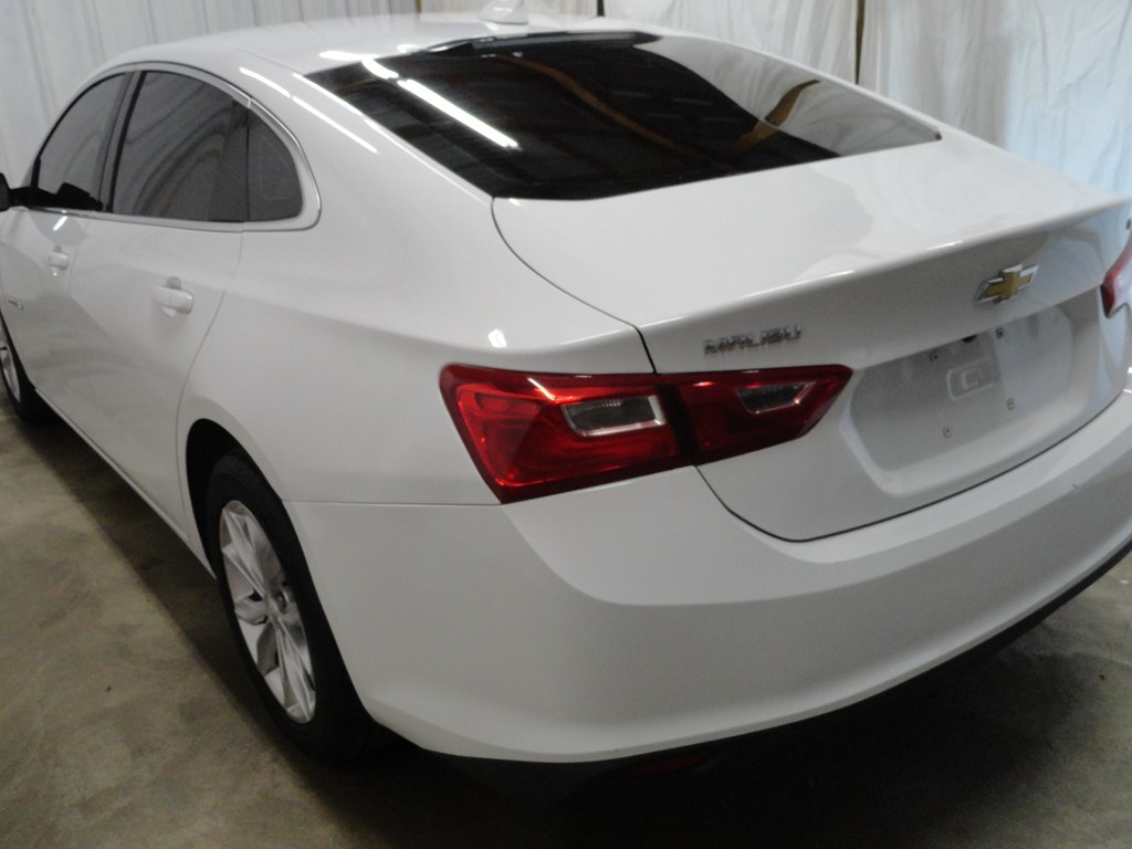 Photo 15 of this CHEVROLET MALIBU