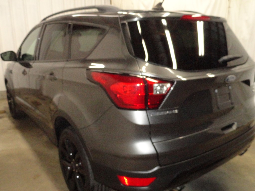 Photo 16 of this FORD ESCAPE