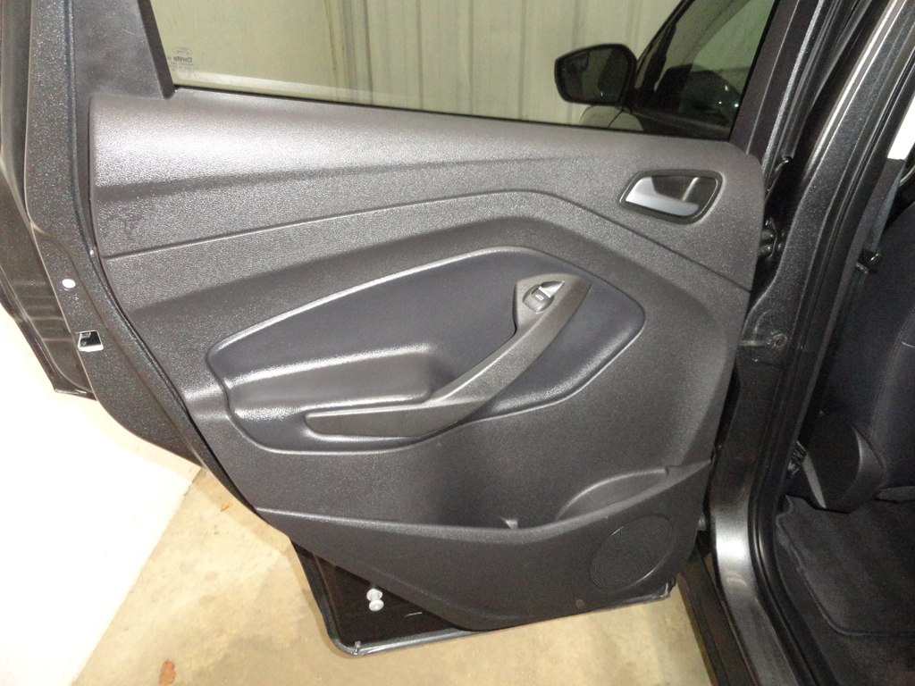 Photo 30 of this FORD ESCAPE