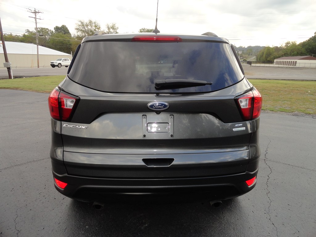 Photo 7 of this FORD ESCAPE