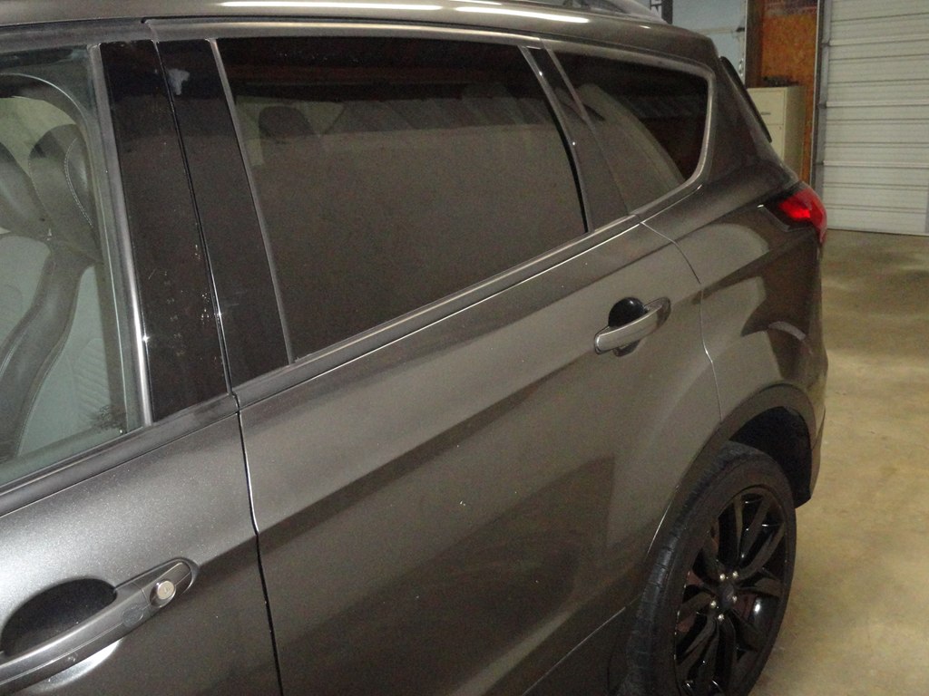 Photo 17 of this FORD ESCAPE