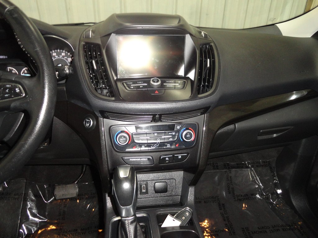 Photo 32 of this FORD ESCAPE