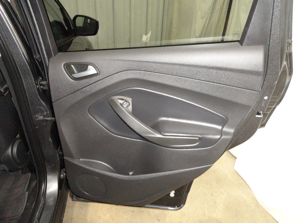Photo 22 of this FORD ESCAPE