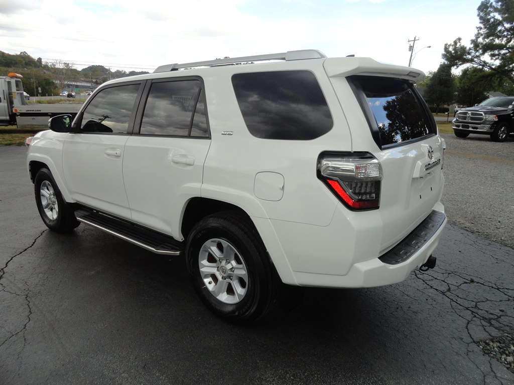 Photo 6 of this TOYOTA 4RUNNER