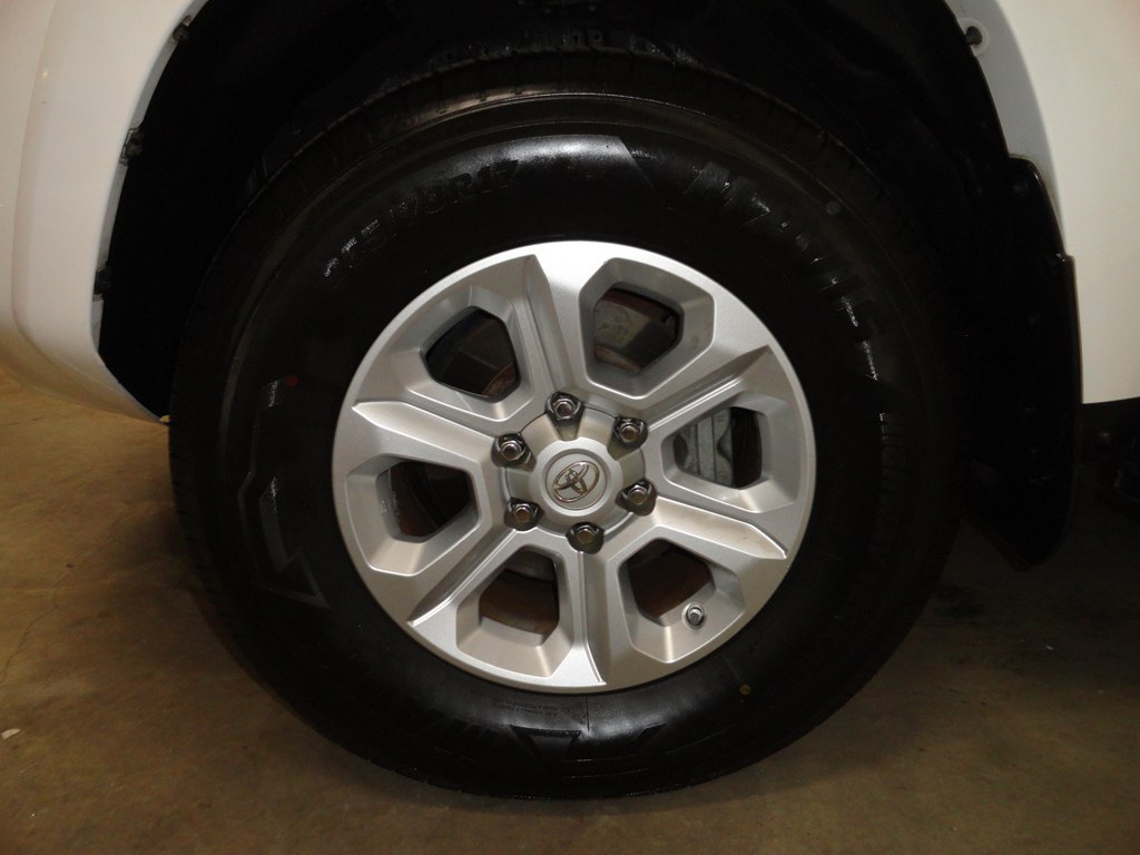 Photo 38 of this TOYOTA 4RUNNER