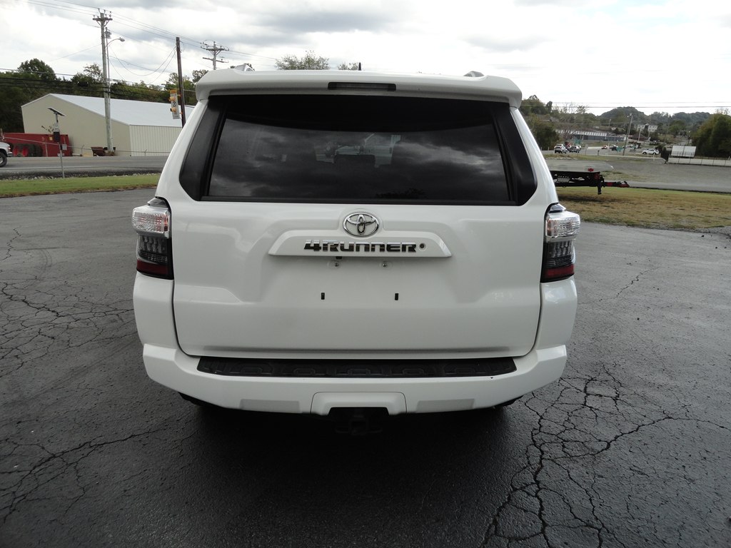 Photo 7 of this TOYOTA 4RUNNER