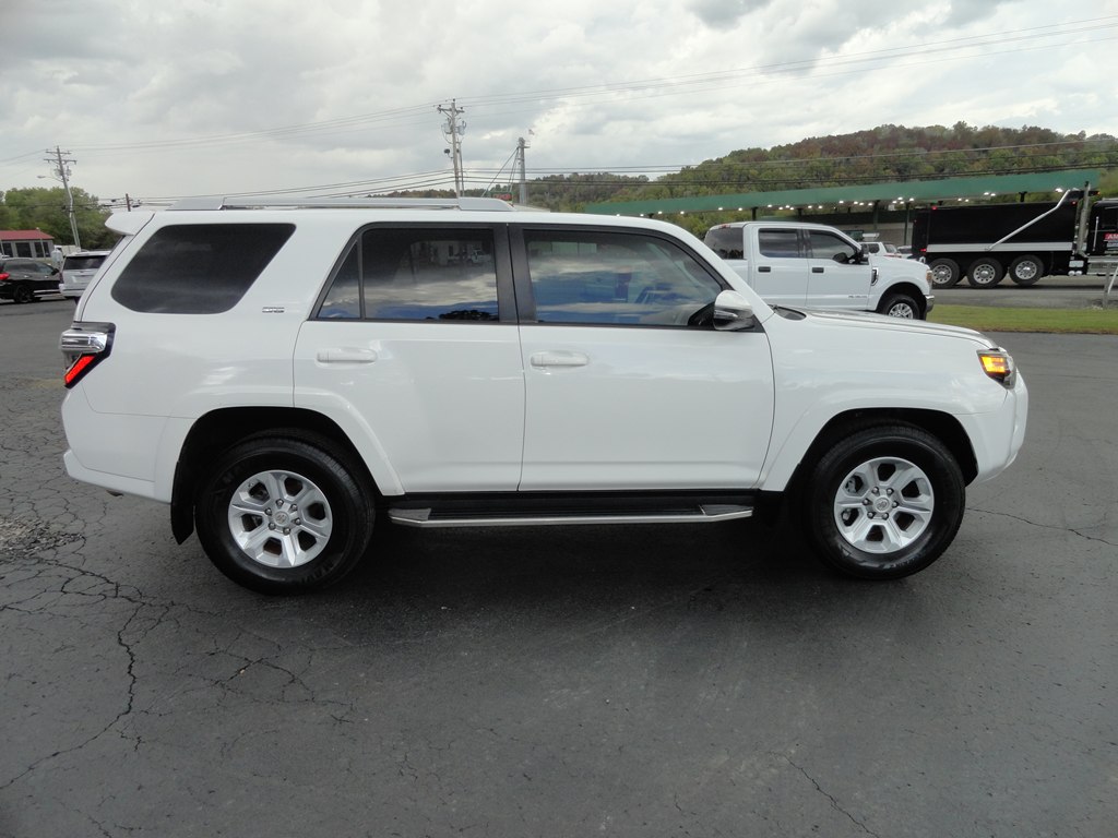 Photo 4 of this TOYOTA 4RUNNER