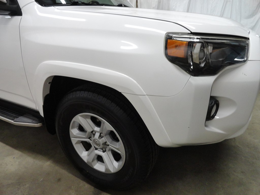 Photo 31 of this TOYOTA 4RUNNER