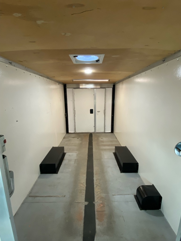 Additional photo of vehicle.