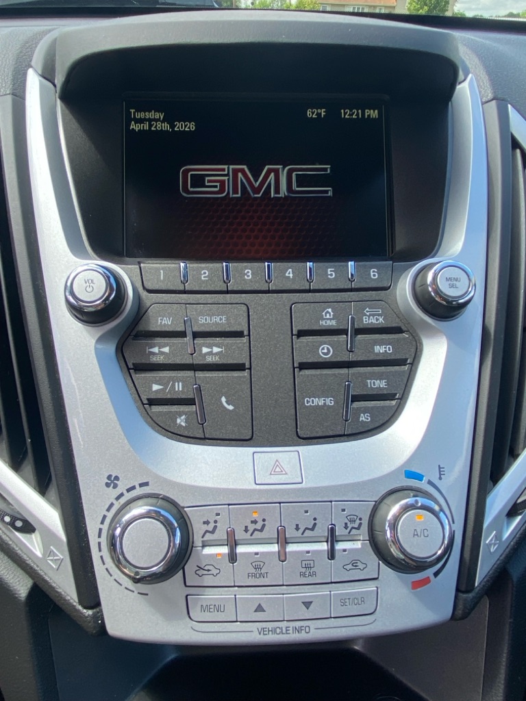 Additional photo of vehicle.