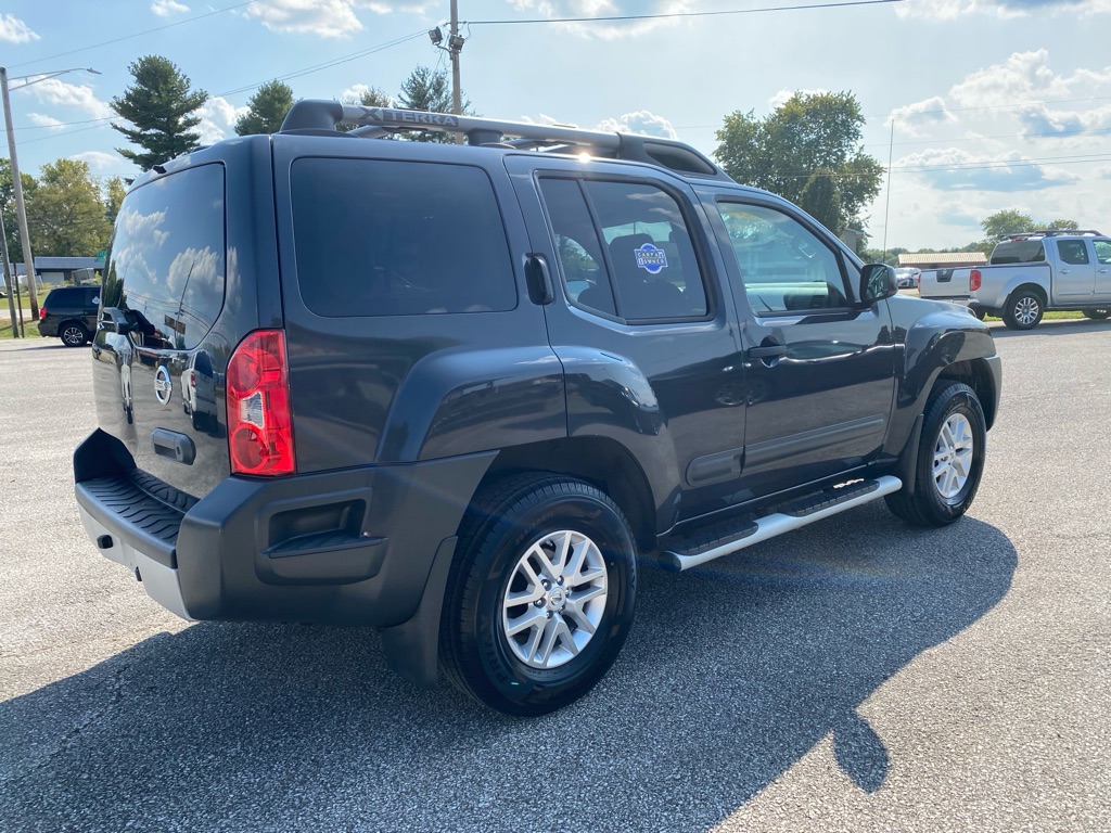 Additional photo of vehicle.