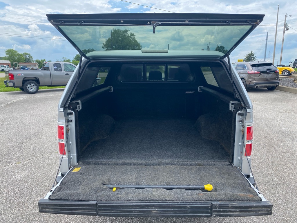 Additional photo of vehicle.