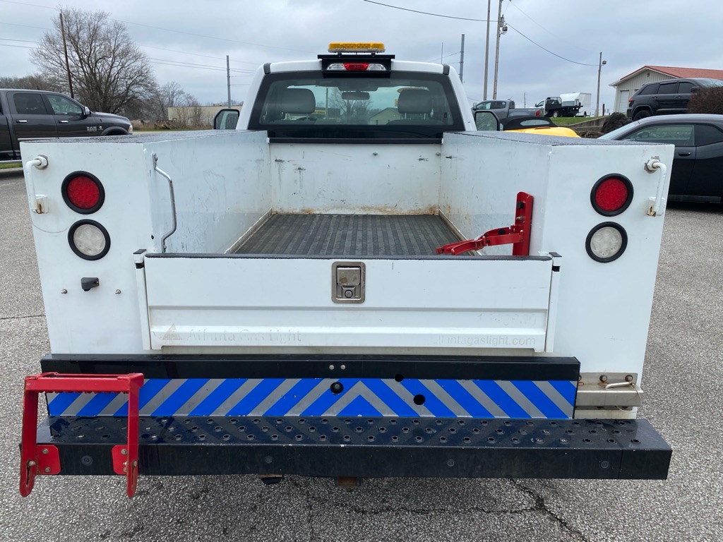 Additional photo of vehicle.
