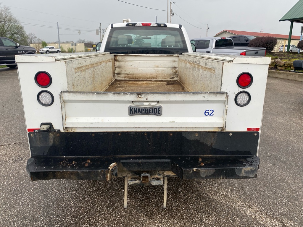 Additional photo of vehicle.