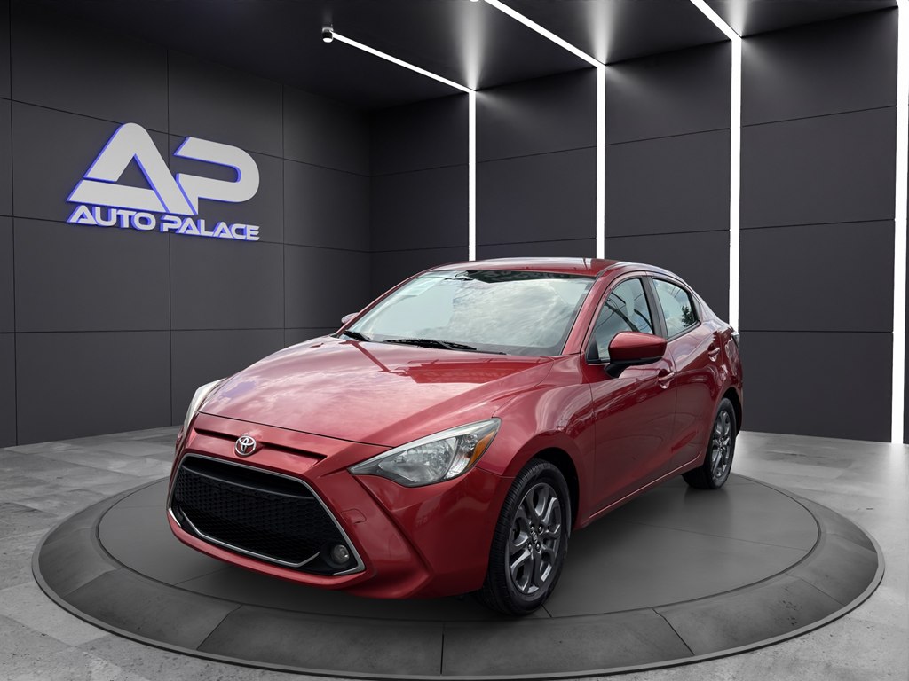 Red 2019 Toyota Yaris LE Sedan FWD Sedan Front-Wheel Drive Automatic