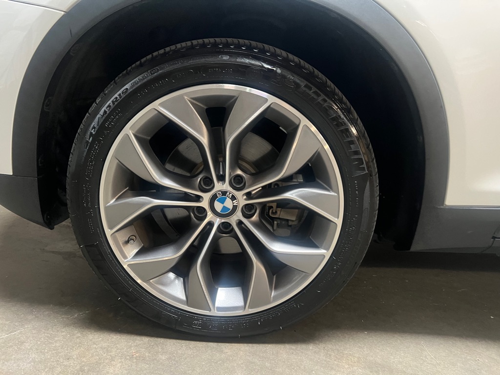Photo 15 of this BMW X3