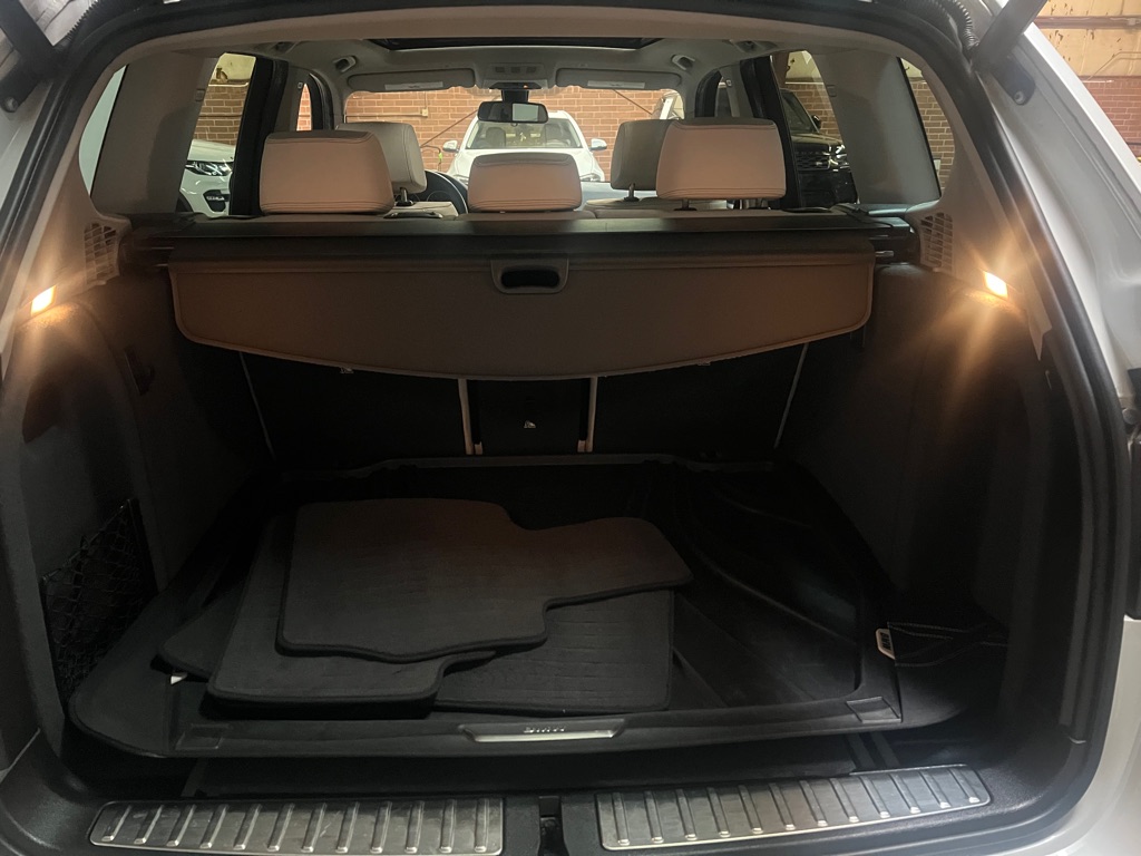 Photo 29 of this BMW X3