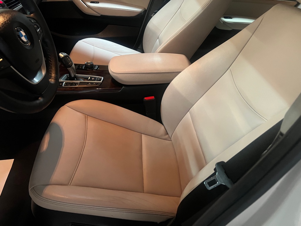 Photo 17 of this BMW X3