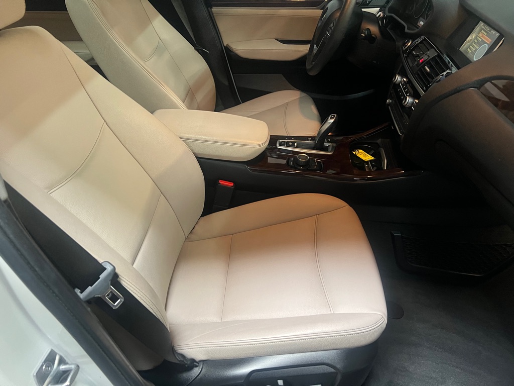 Photo 20 of this BMW X3