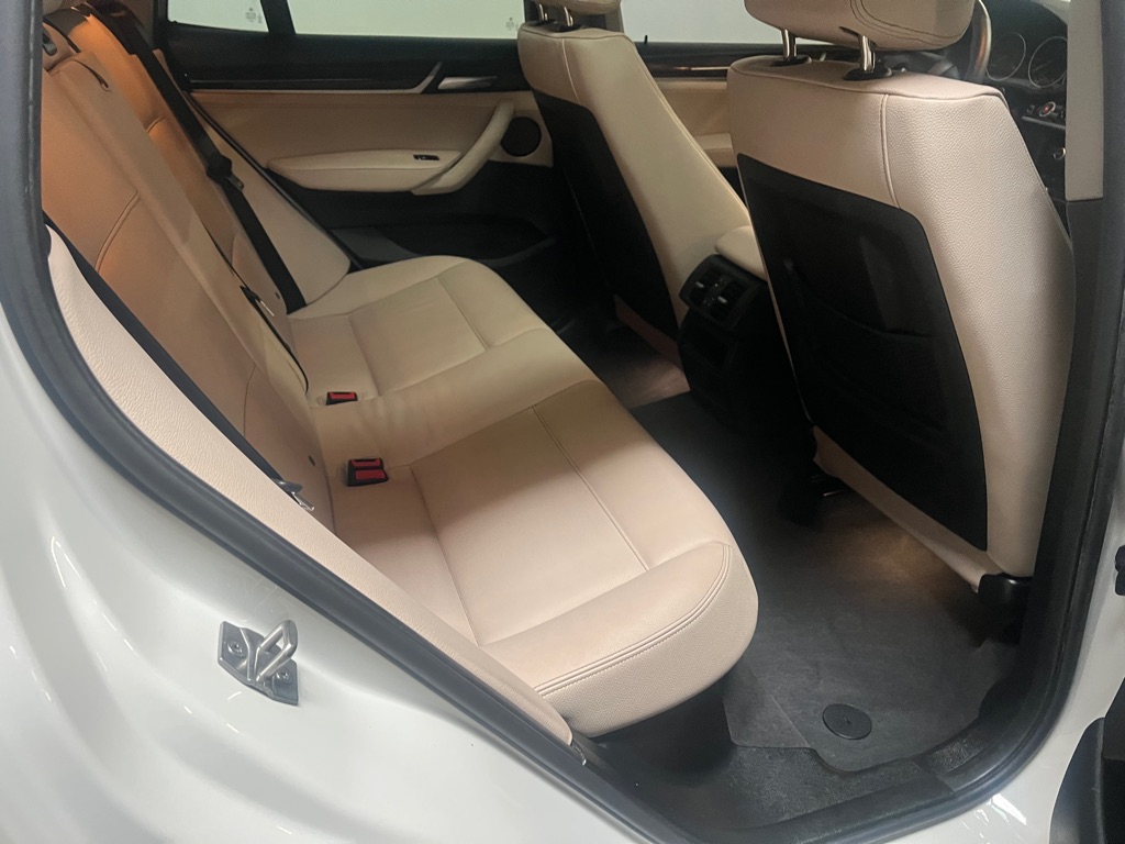 Photo 21 of this BMW X3