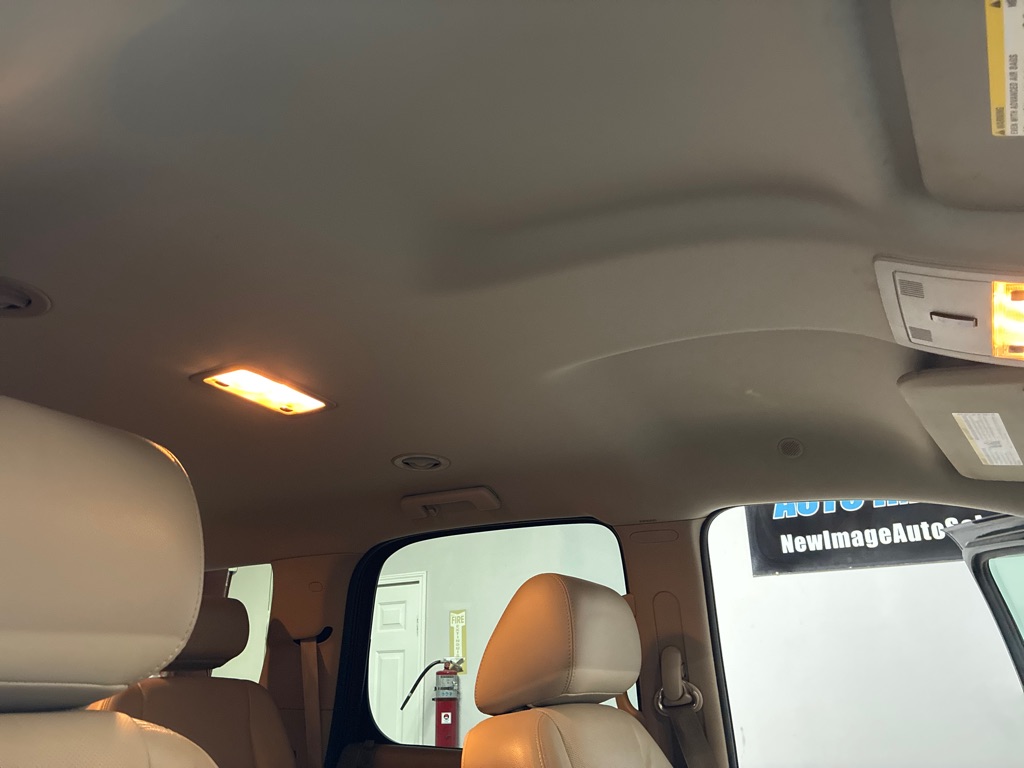 Photo 33 of this CHEVROLET TAHOE