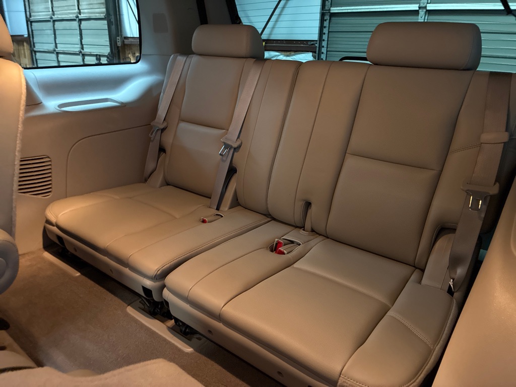 Photo 18 of this CHEVROLET TAHOE