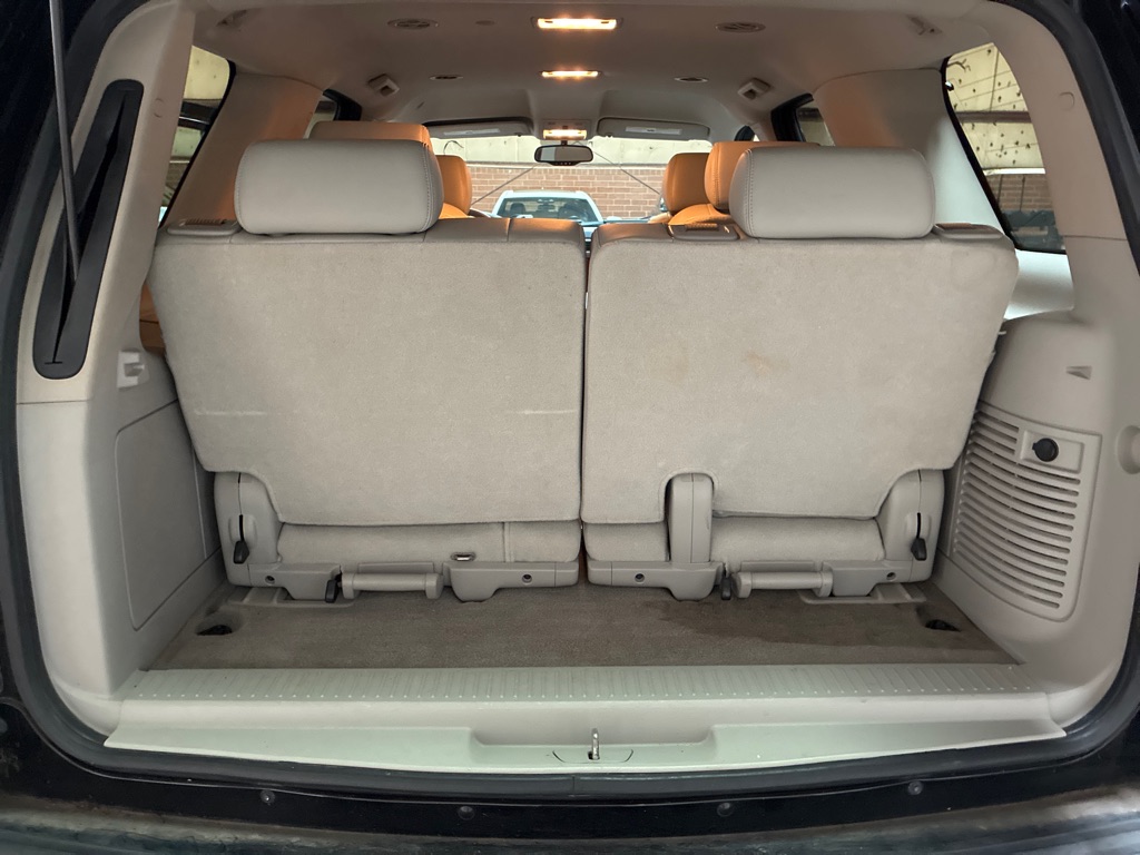 Photo 26 of this CHEVROLET TAHOE