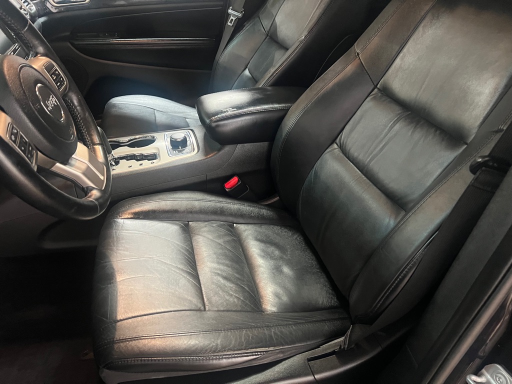 Photo 19 of this JEEP GRAND CHEROKEE