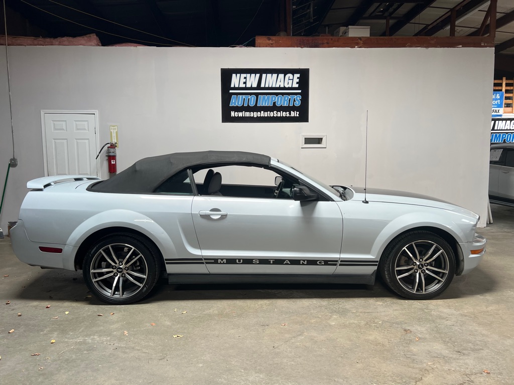 2005 FORD MUSTANG