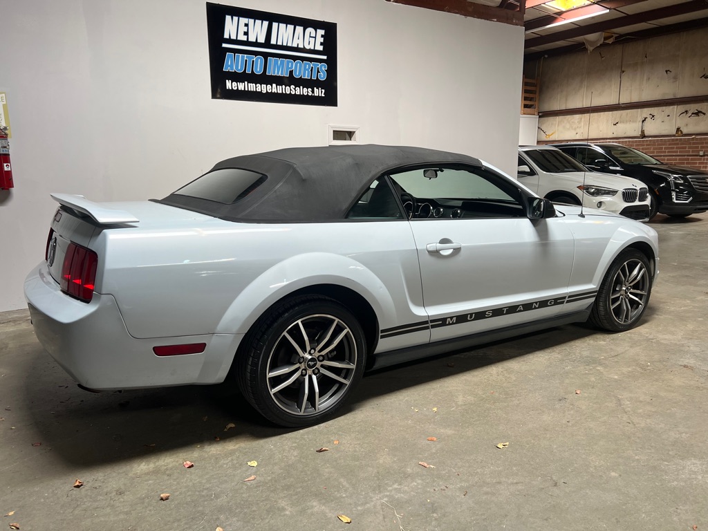 Photo 5 of this FORD MUSTANG