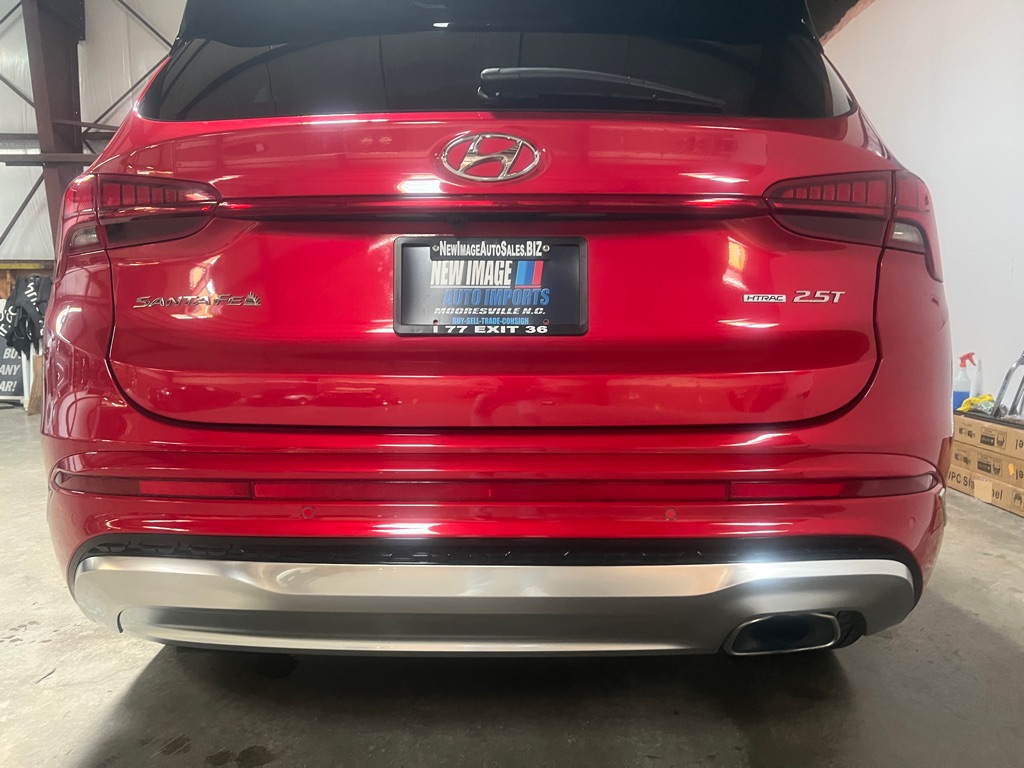 Photo 17 of this HYUNDAI SANTA FE