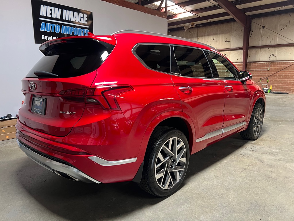 Photo 8 of this HYUNDAI SANTA FE