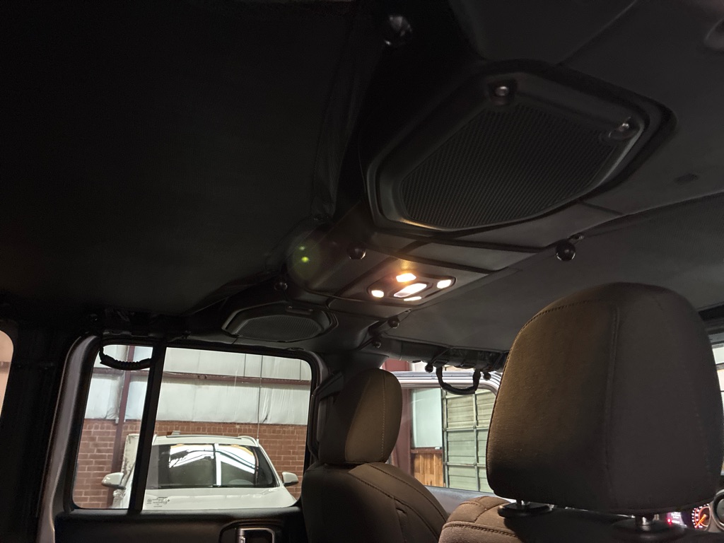 Photo 33 of this JEEP WRANGLER UNLIMI