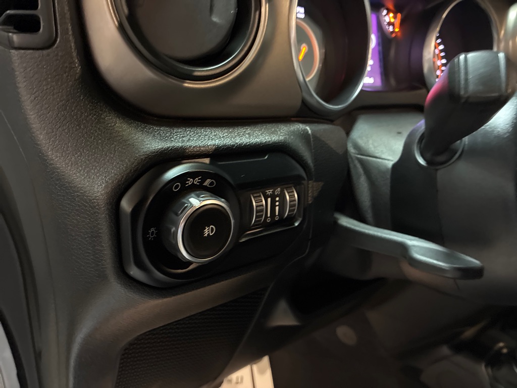 Photo 23 of this JEEP WRANGLER UNLIMI