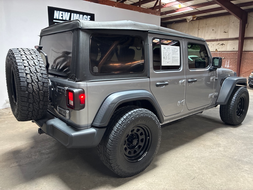 Photo 4 of this JEEP WRANGLER UNLIMI