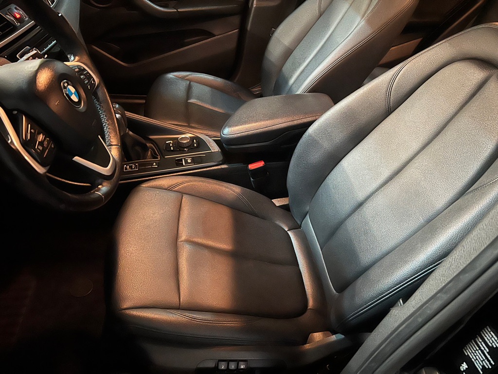 Photo 17 of this BMW X1