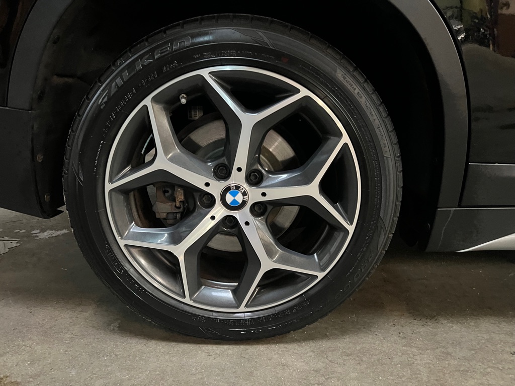 Photo 13 of this BMW X1