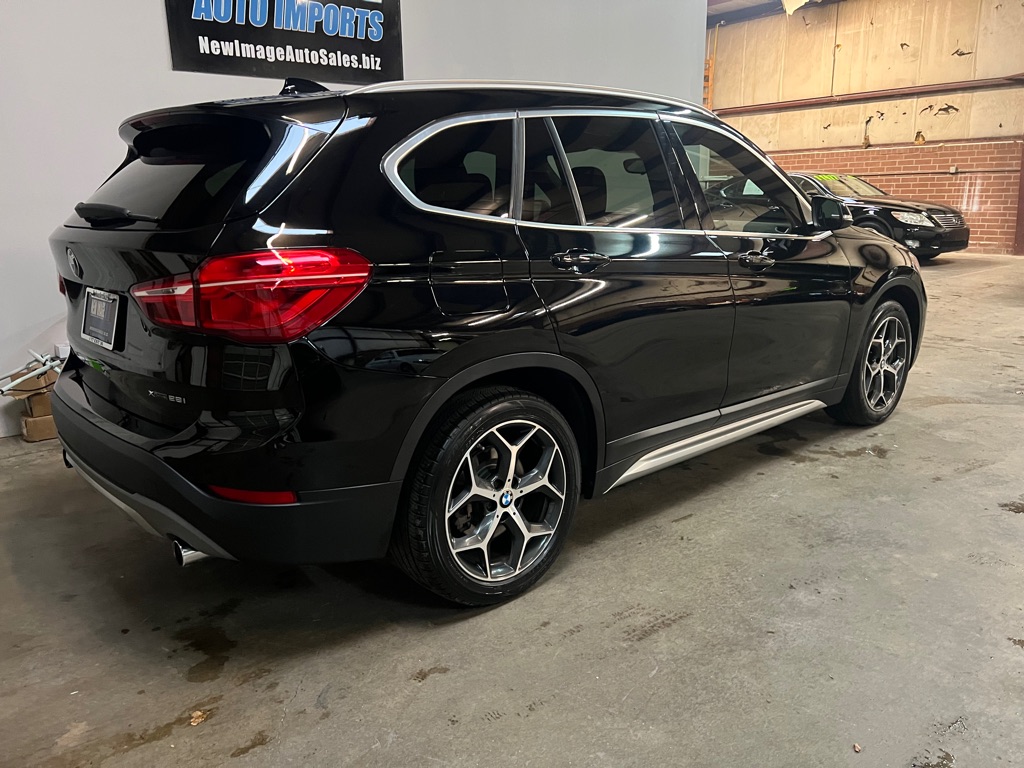 Photo 3 of this BMW X1