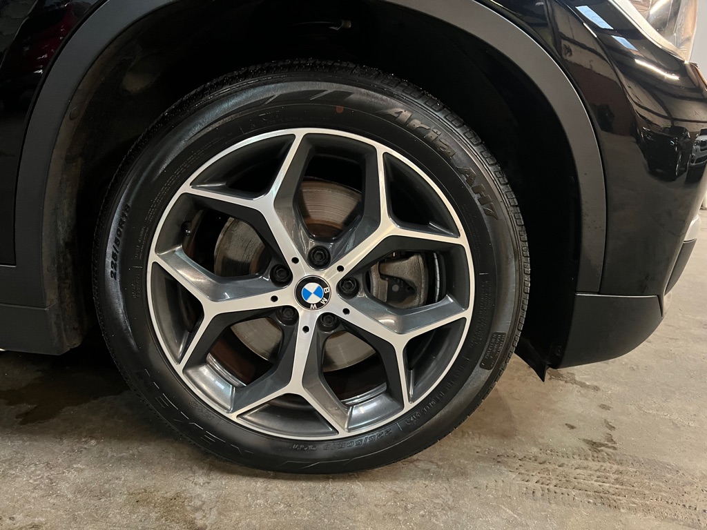 Photo 14 of this BMW X1