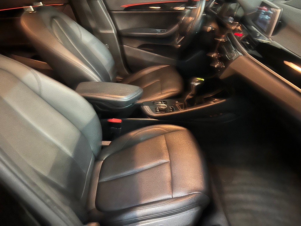 Photo 21 of this BMW X1
