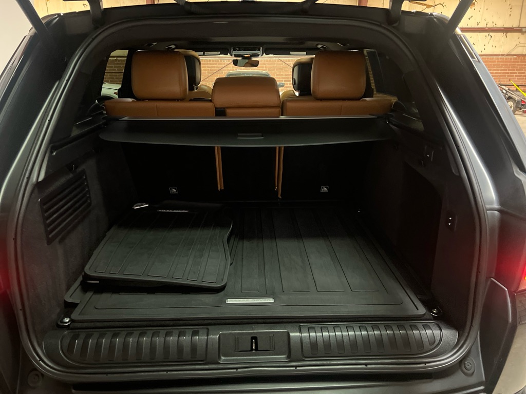 Photo 34 of this LAND ROVER RANGE ROVER SPO