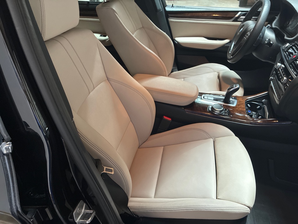 Photo 14 of this BMW X3
