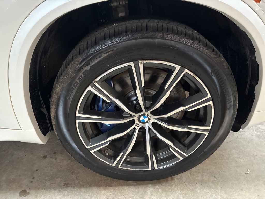 Photo 10 of this BMW X5